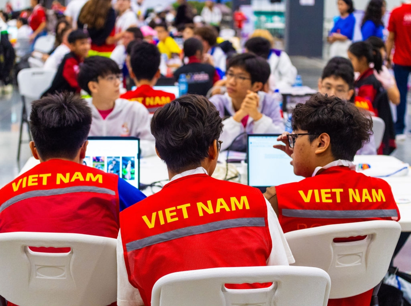 Đội học sinh Việt Nam đoạt nhiều giải cao tại cuộc thi robot số một thế giới - Ảnh 2.